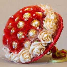 Букет из конфет «Ferrero Rocher» "Тарантелла"
