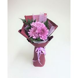 Букет с розовой хризантемой Филла