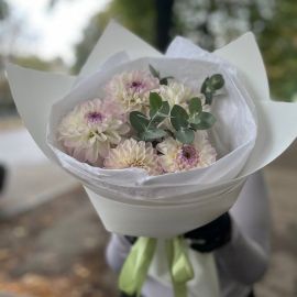 Букет из 5 белых георгин Белый бархат