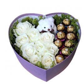 Sweet box с цветами,  конфетами и мишкой Умка